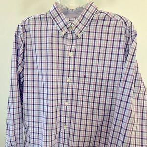 Izod Premium Essentials Mens dress shirt, Size L.